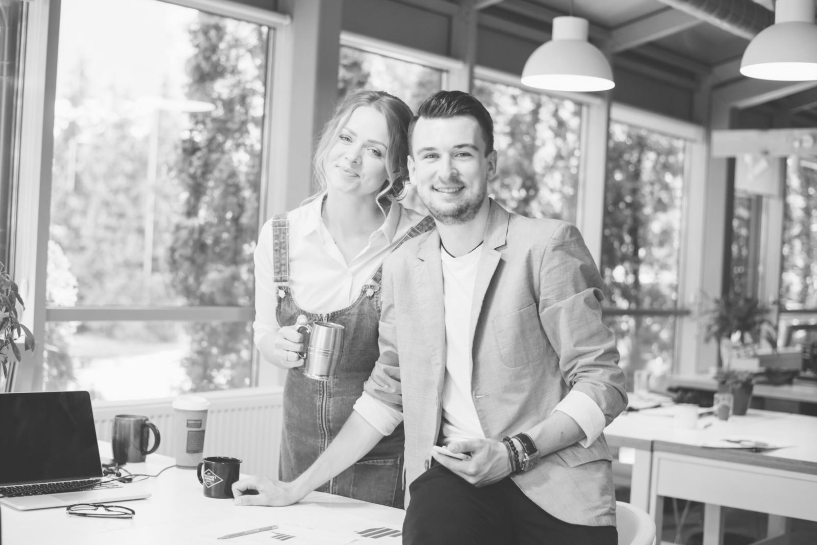 Groupe de participants échangeant lors d'une session